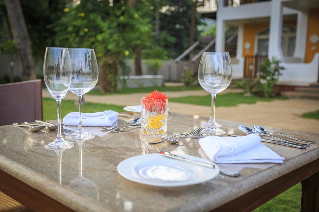 सहारा Acron Waterfront 4*