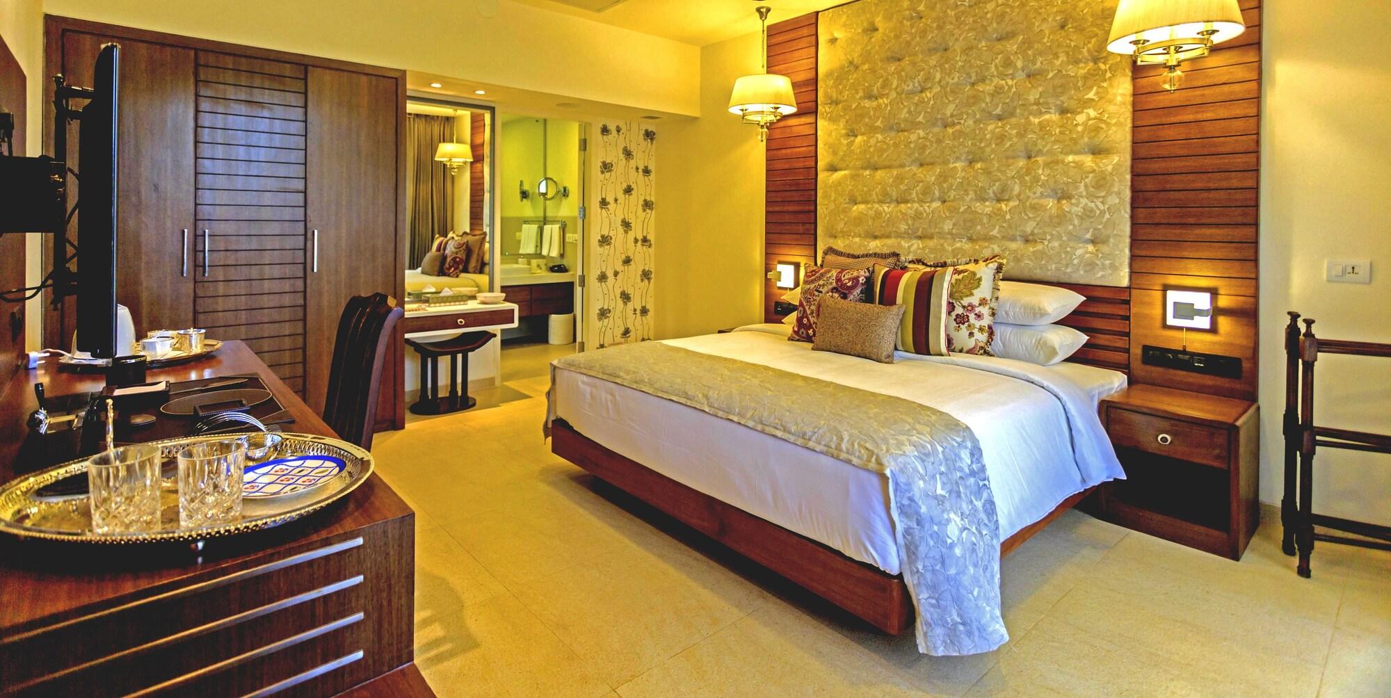 Acron Waterfront सहारा